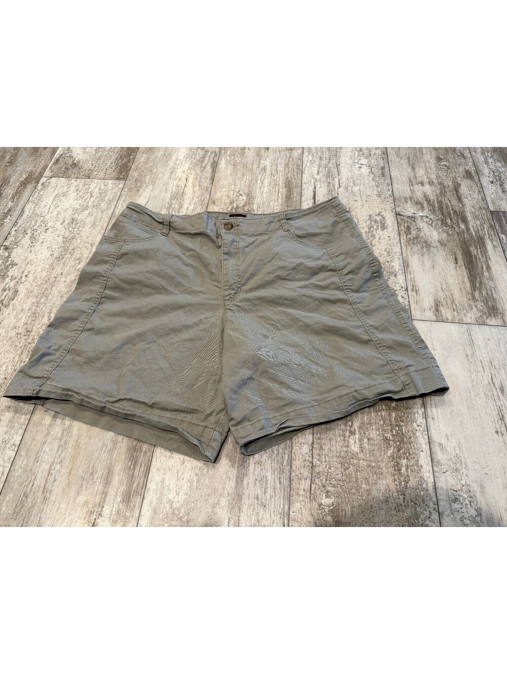 Lee Womens 18 Gray Khaki Shorts Stretch Casual Bermuda
